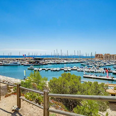 T3 Climatise A 50m De La Avec Loggia Et Parking - Fr-1-610-69 Apartment Le Lavandou